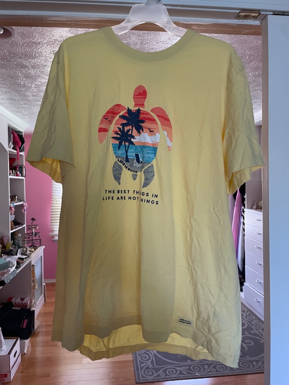 Life Is Good Yellow Turtle Sunset Graphic Tee nwot